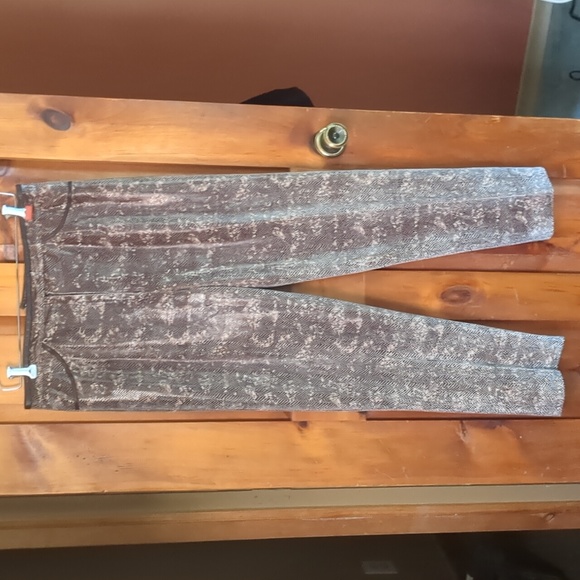 2pc* VINTAGE snakeskin suede look suit. Decorative closure 2 front pkt dbl lapel - Picture 4 of 15